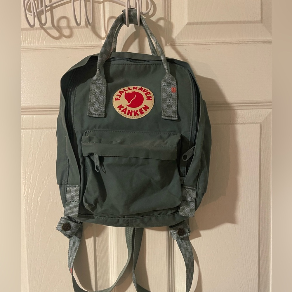 Fjällräven Kånken Green Backpack